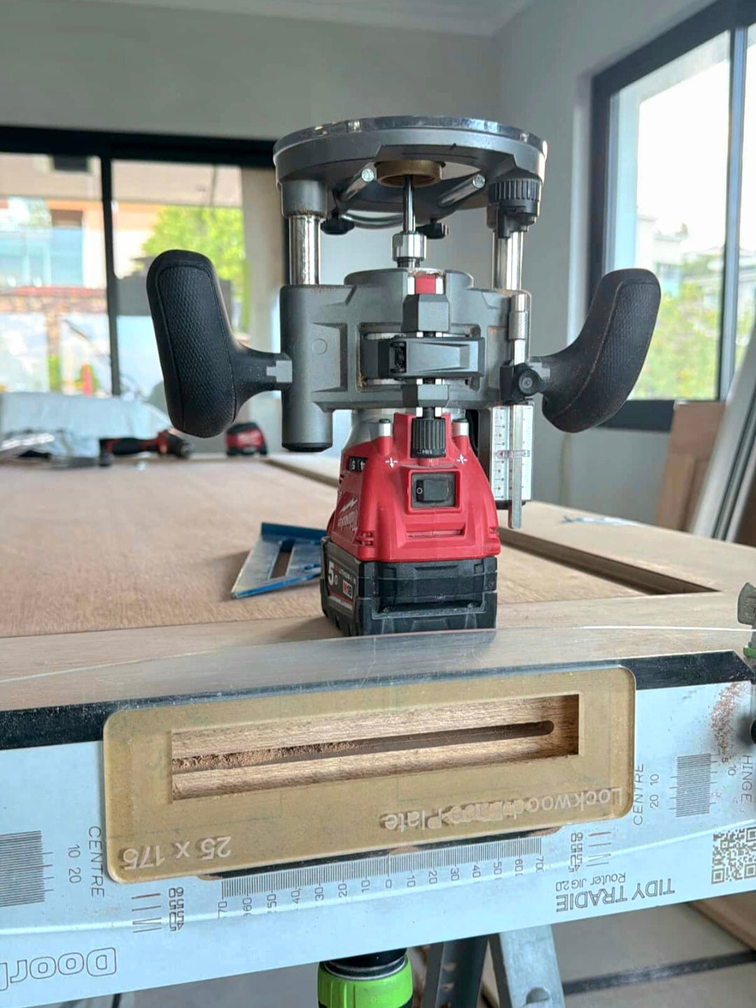Lockcarpentry Router Jig 2.0 (formerly the Tidy Tradie Router Jig