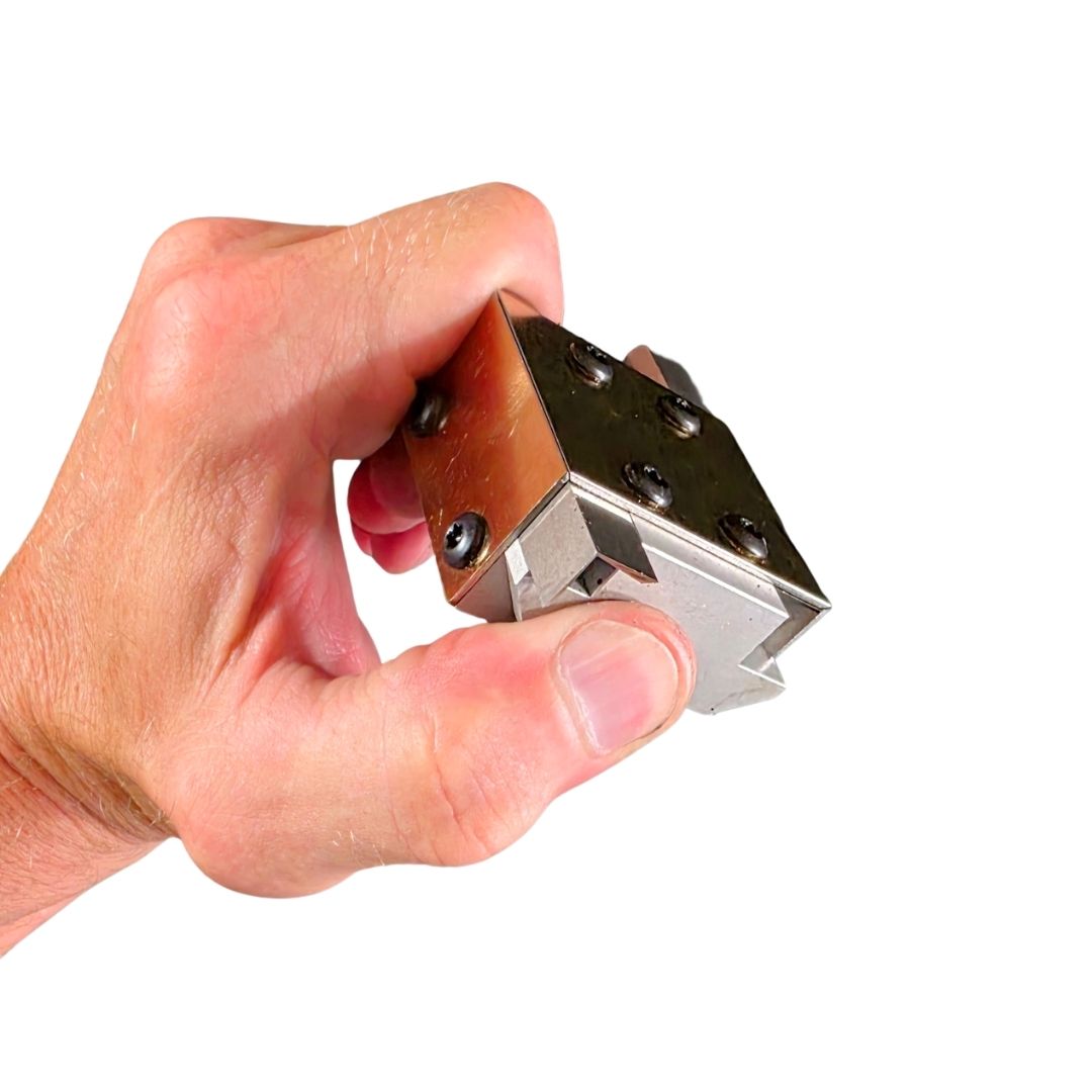 Double corner chisel 2.0.