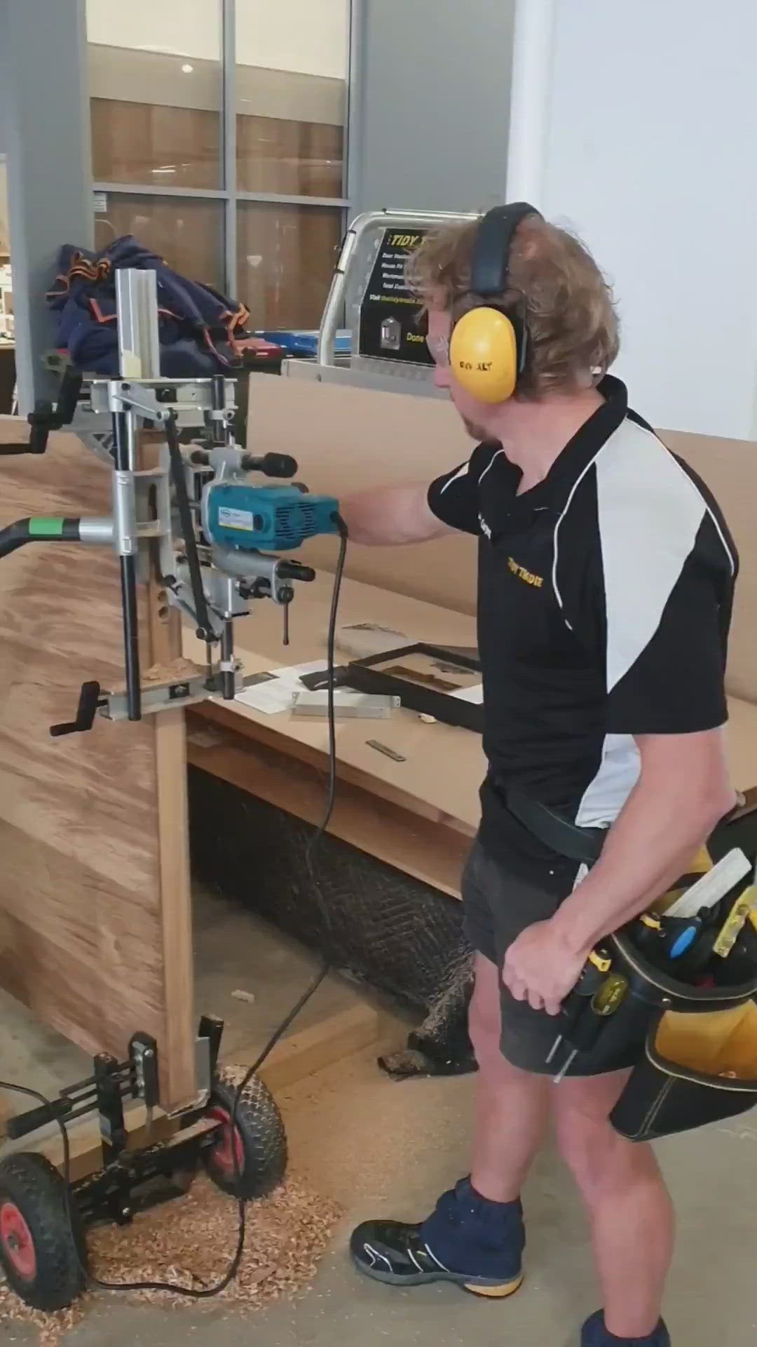 Using the Virutex mortising machine to rout out the hardwood door, for a Fritsjurgens pivot.  Available from the Lockcarpentry Shop in Sydney.