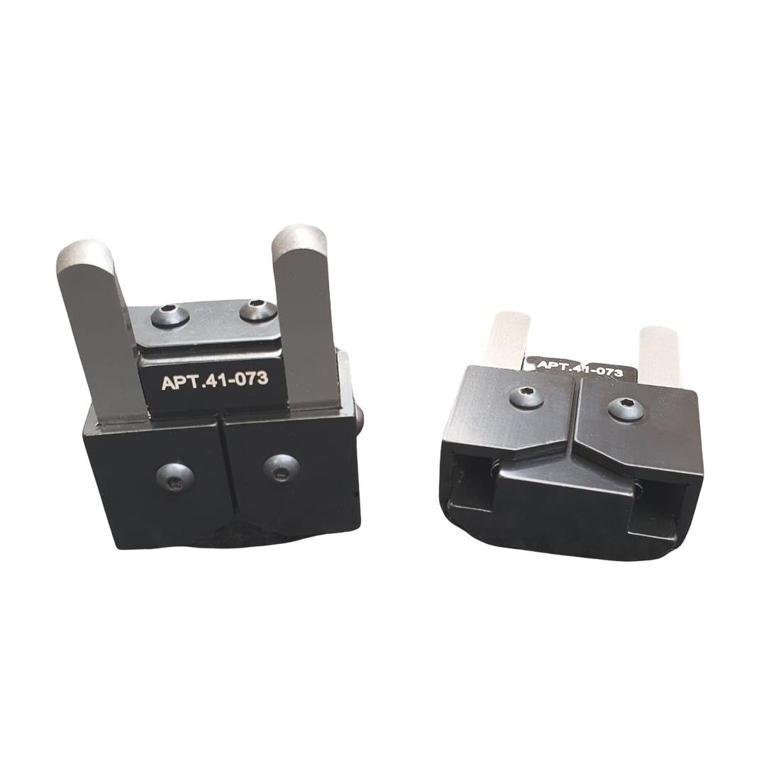 The double corner chisel from the Lockcarpentry shop. For quickly cutting out square corners.